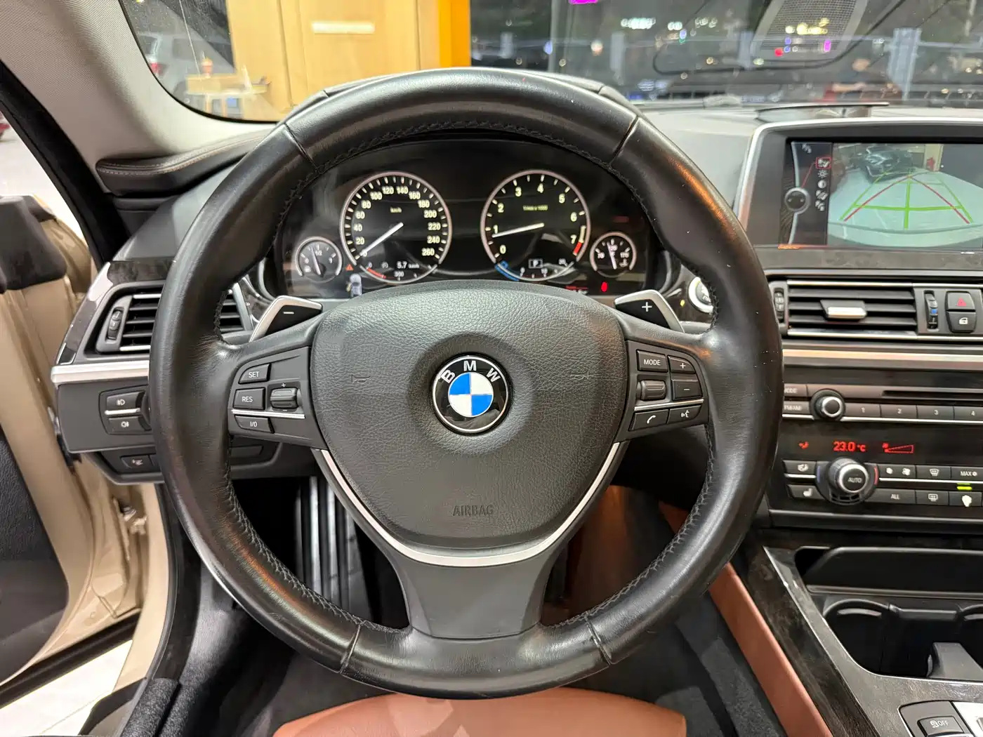 BMW 6 Series 2012 650i Coupe фото 13