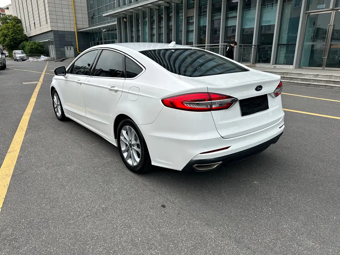 FORD MONDEO