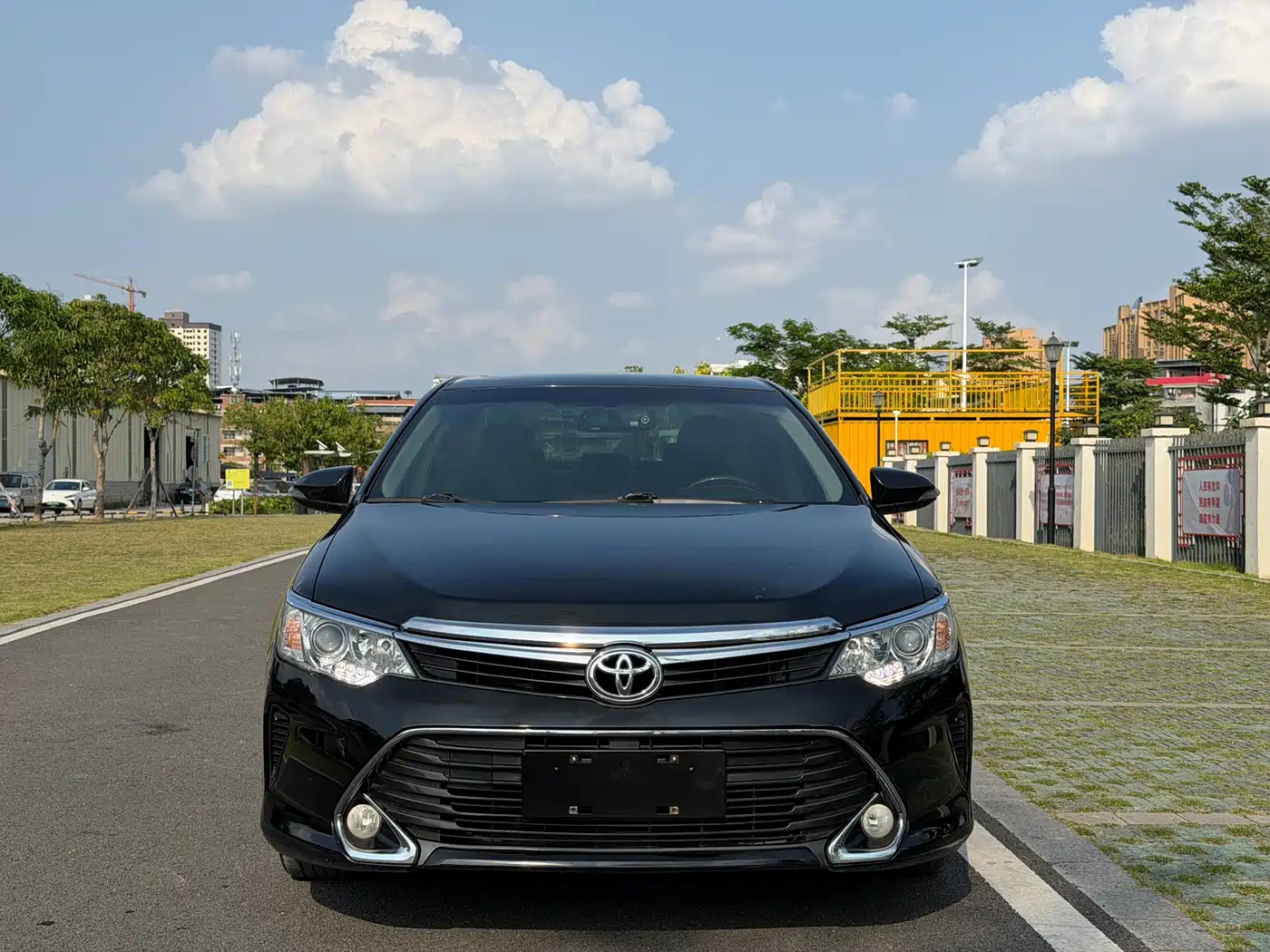 Toyota Camry 2016 2.0G 10th Anniversary Leading Edition фото 38