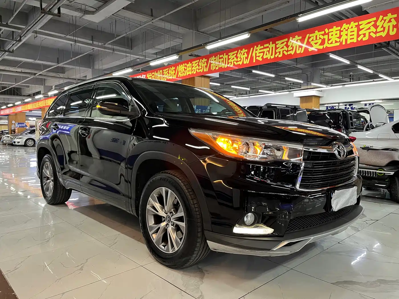 Toyota Highlander 2017 2.0T 4WD Elite 7-Seater фото 6