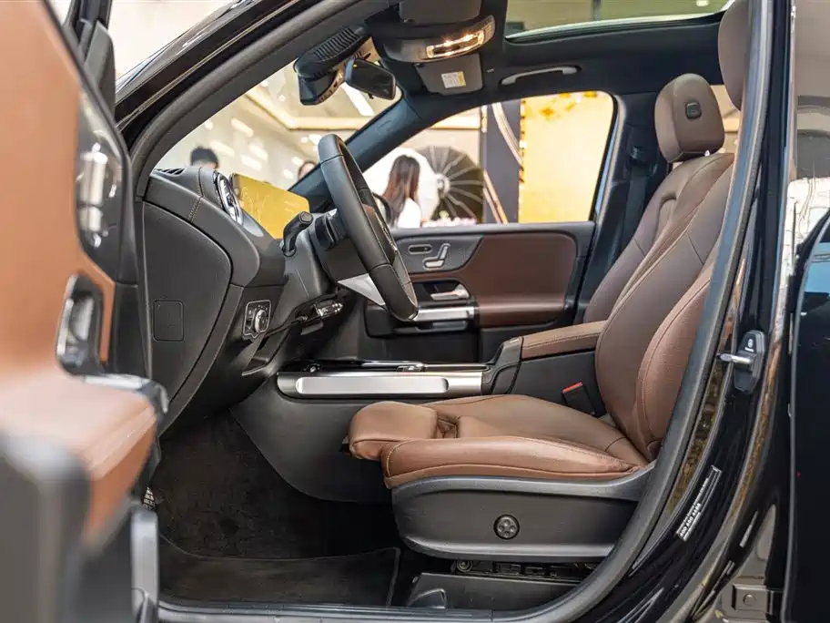Mercedes-Benz GLB 2024 Facelift GLB 220 Style фото 15
