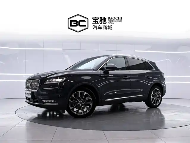 Lincoln Nautilus 2021