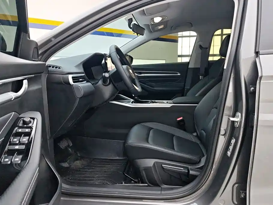 Фото 9 - Geely Emgrand