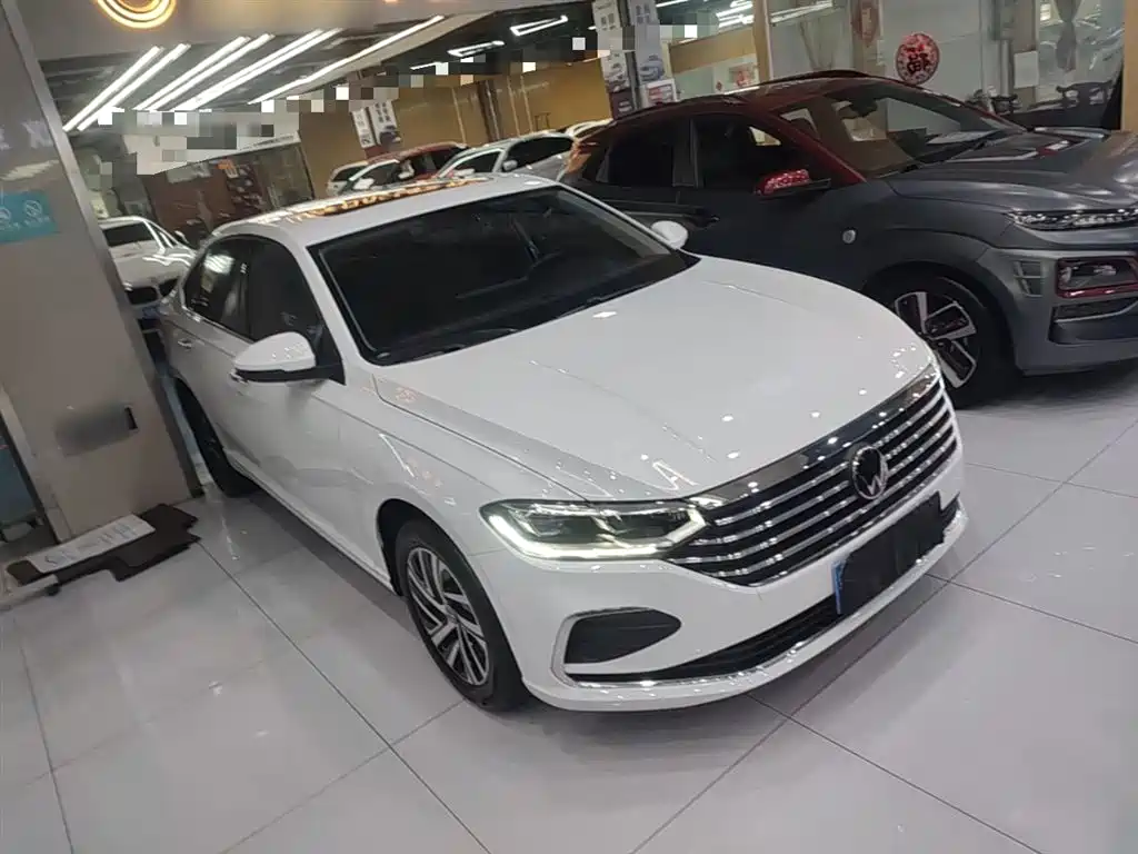 Volkswagen Lavida 2023 1.5L Auto Five Million Edition фото 4