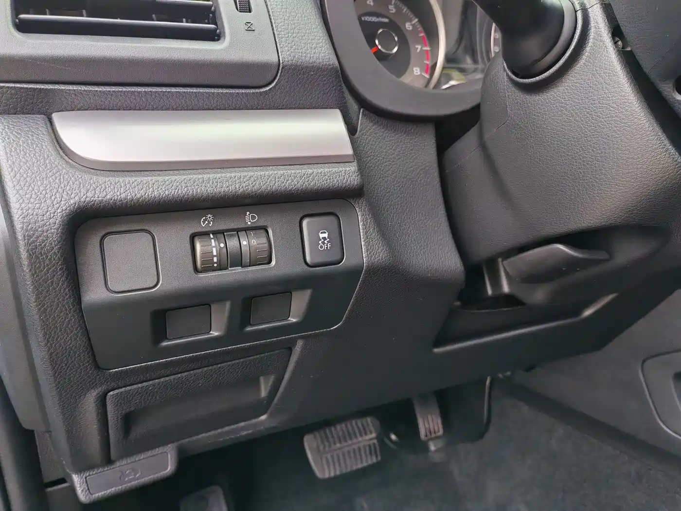 Subaru Forester 2014 2.0i Automatic Comfort Edition фото 7
