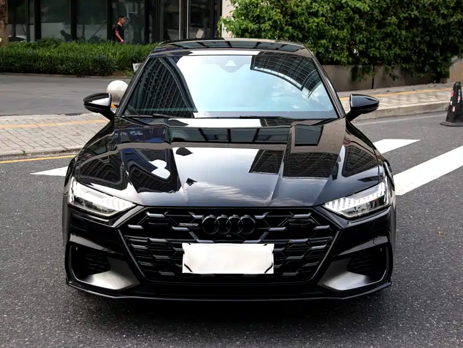 Audi A7L 2024 45 TFSI quattro S-line Black Warrior Edition фото 2