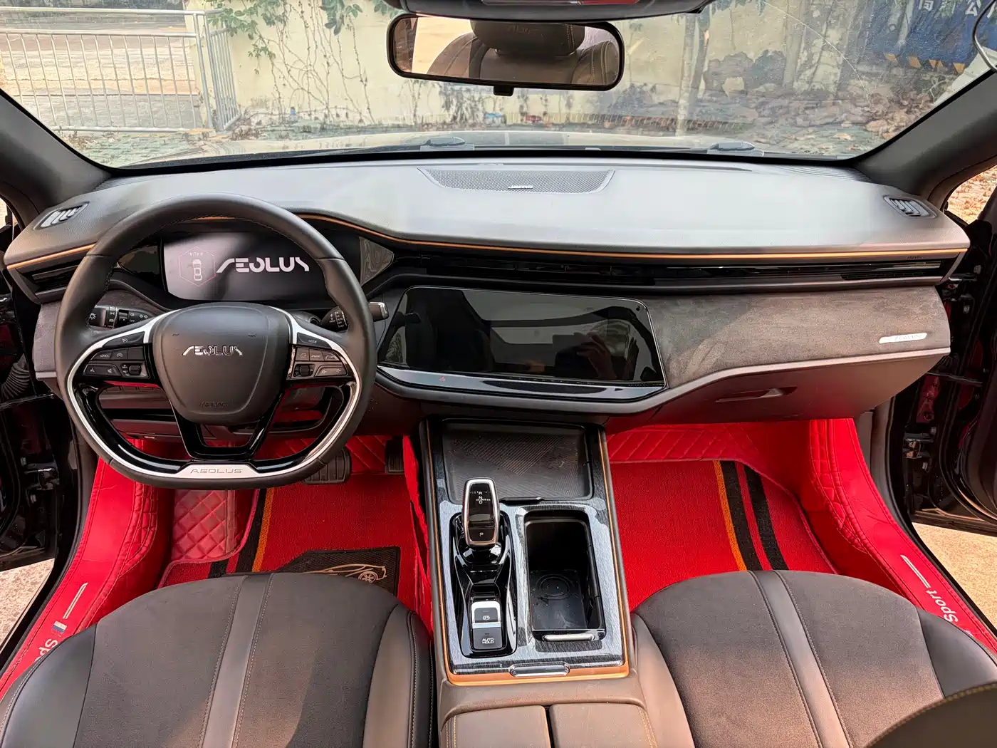 DONGFENG YI HYUN MAX