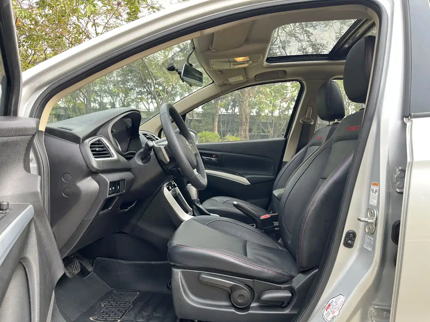Suzuki SX4 S-Cross 2016 2014 1.6L CVT 2WD Elite