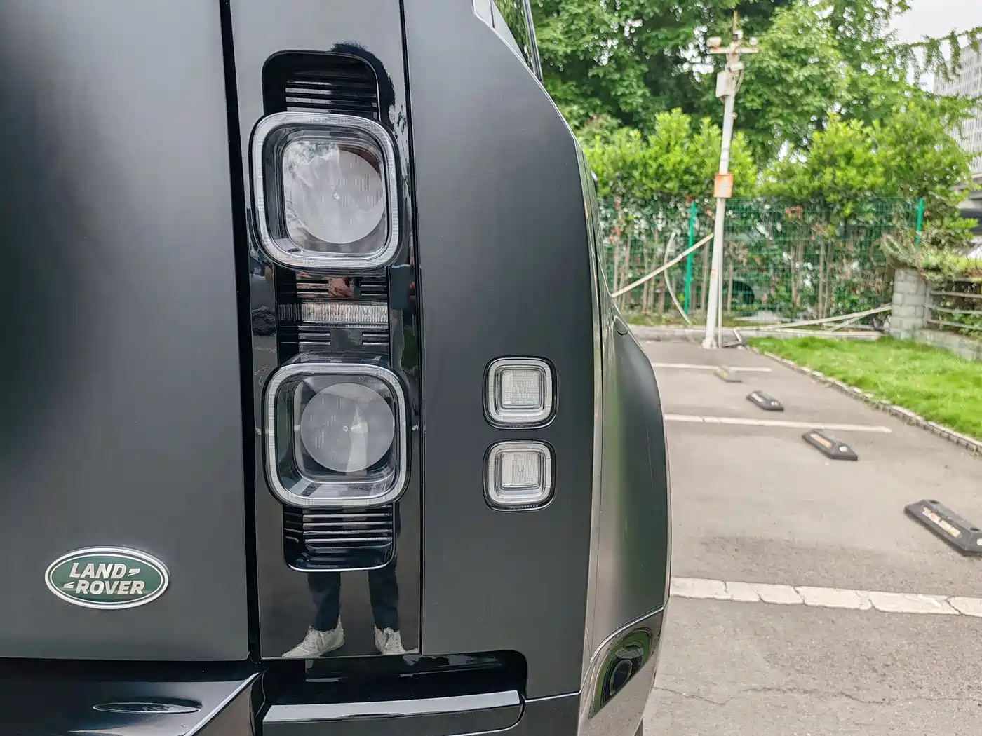 Land Rover Defender 2025 110 3.0T P400 X фото 5