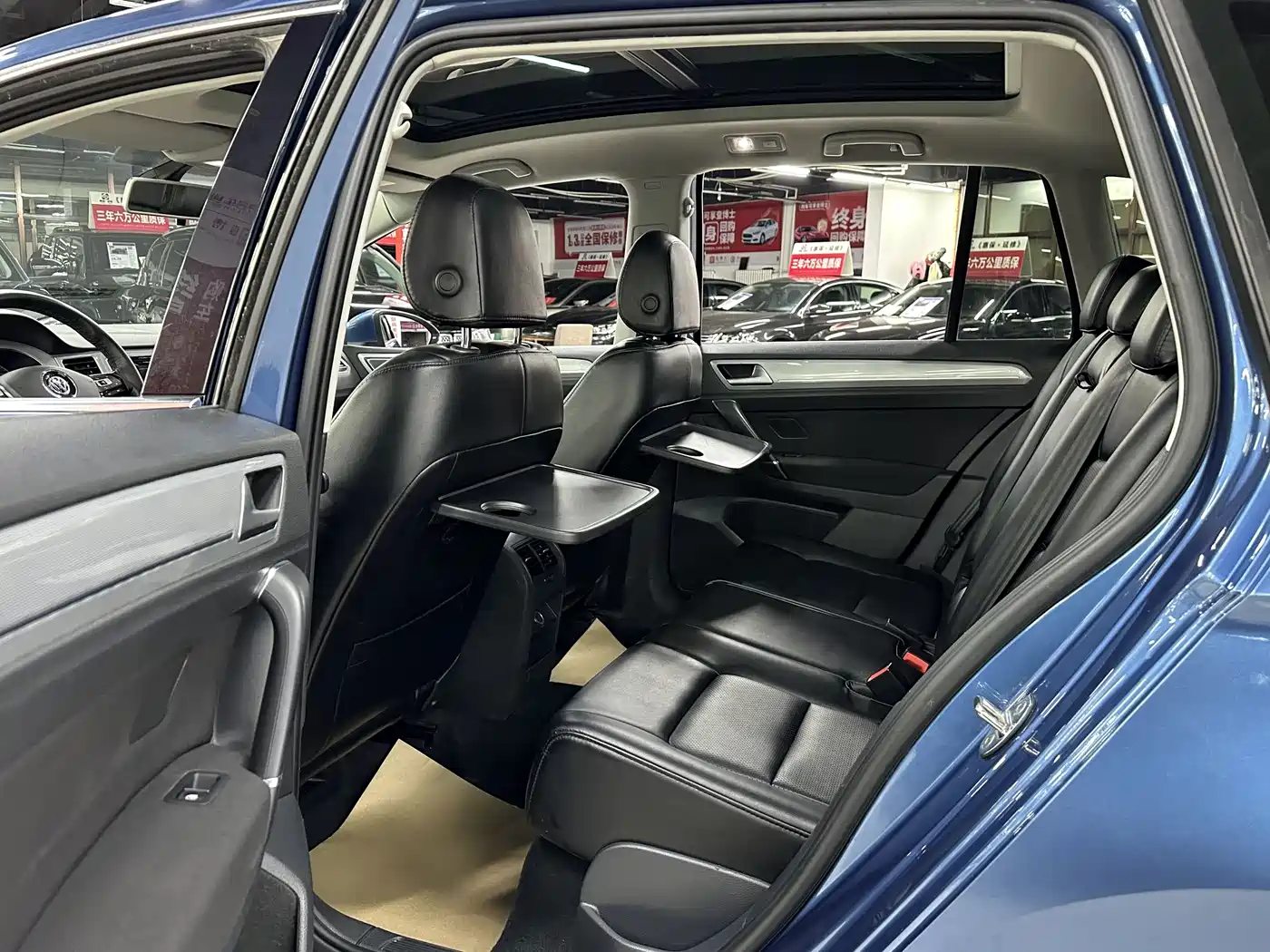 VOLKSWAGEN GOLF*JIAYU