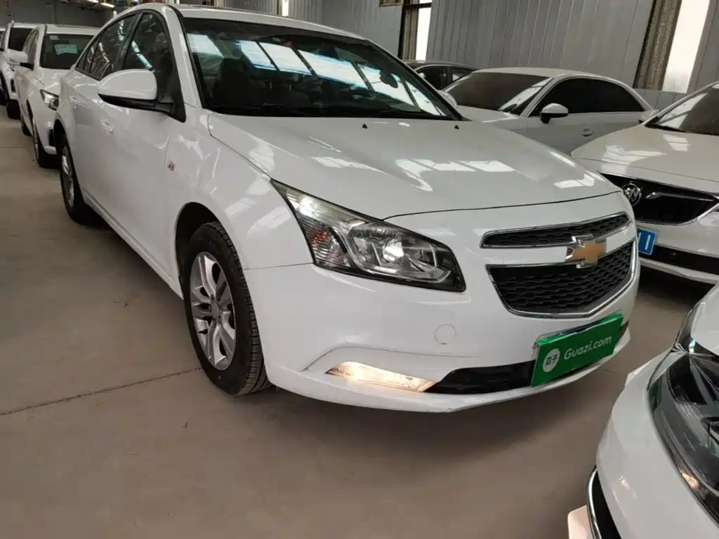 Chevrolet Cruze 2017 2015 1.5L Classic SE AT