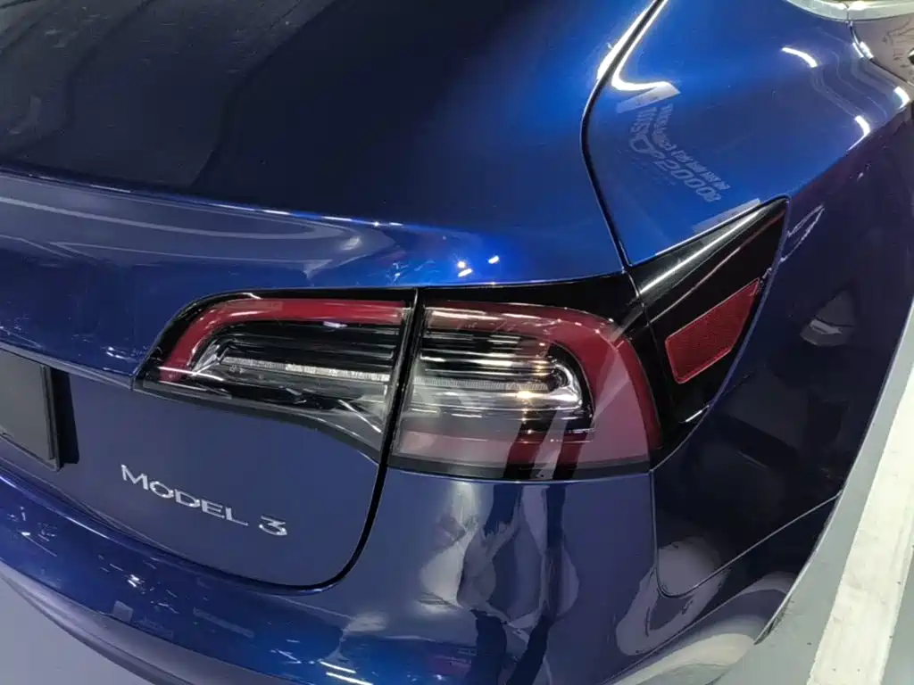 Фото 8 - Tesla Model 3