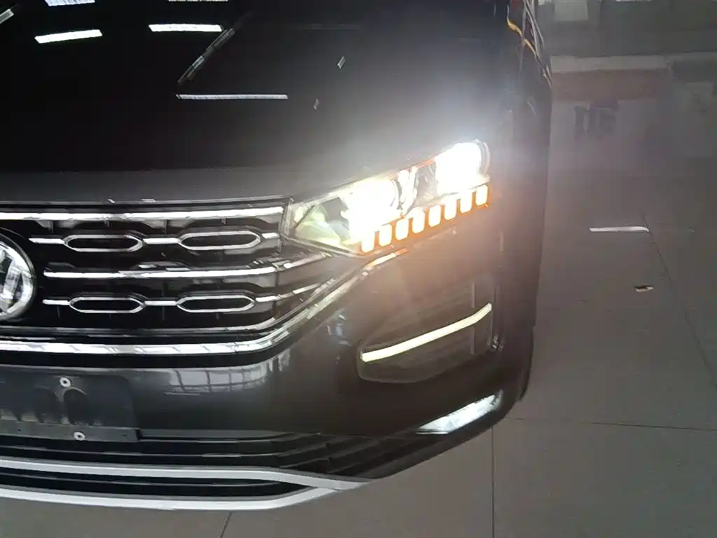 Volkswagen Tayron 2019 330TSI 2WD Luxury China V фото 24