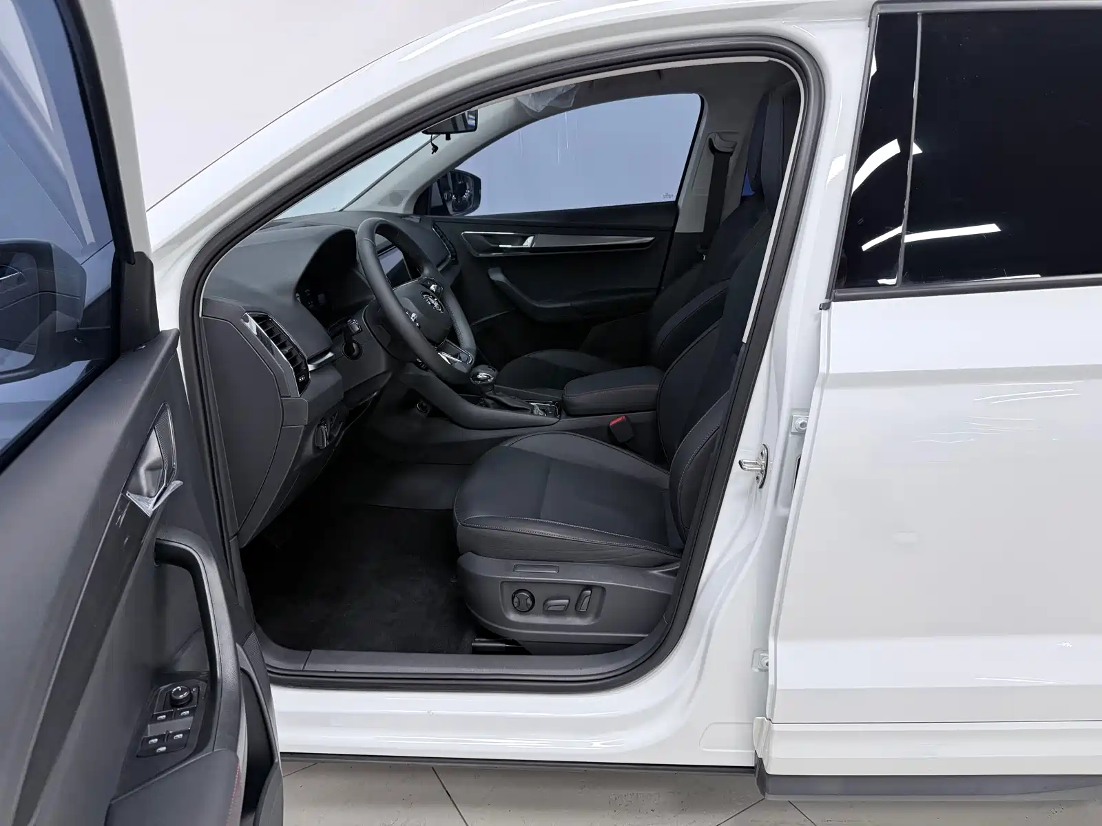 Photo 10 - Škoda Karoq