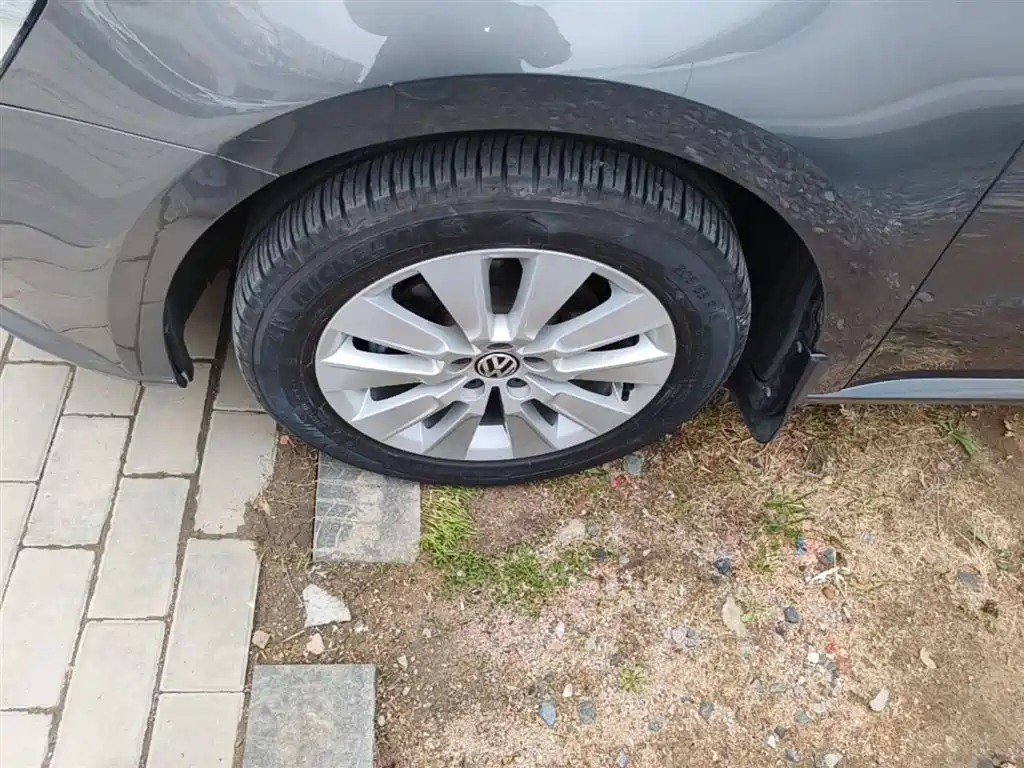 Volkswagen Lavida 2013 Facelift Classic 1.6L Automatic Comfort фото 23