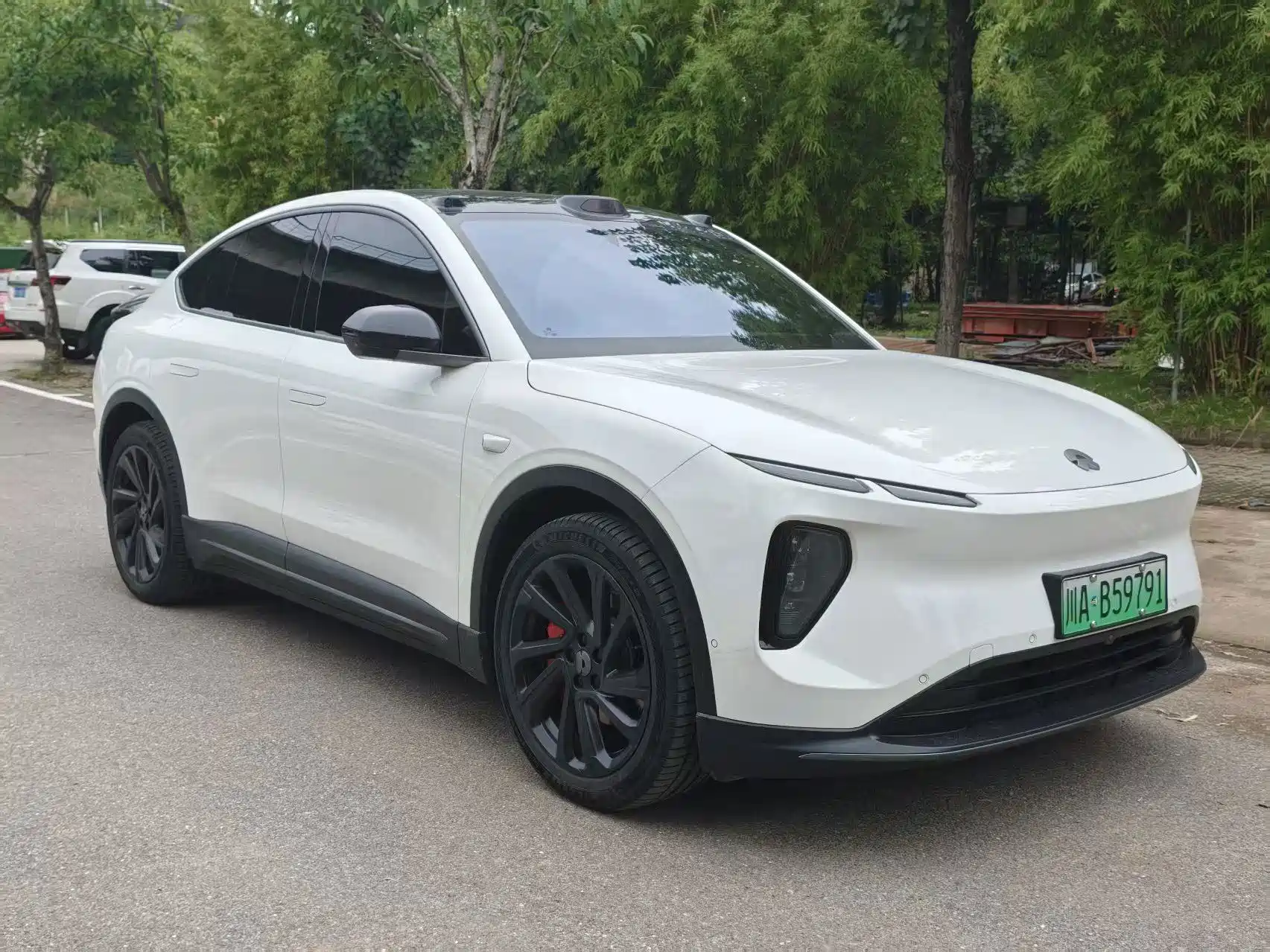 Фото 3 - NIO EC6