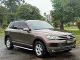 Фото 2 - Volkswagen Touareg