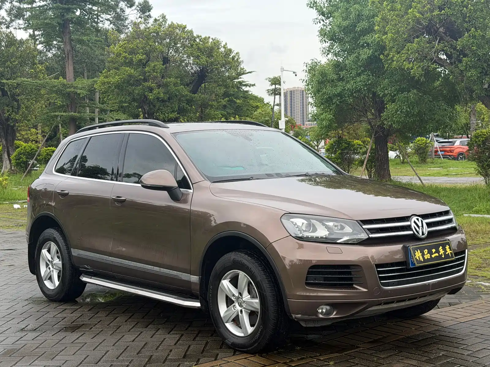 Фото 2 - Volkswagen Touareg