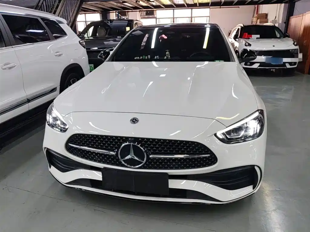Mercedes-Benz C-Class 2023 Facelift C 260 L Night Sport Edition фото 3