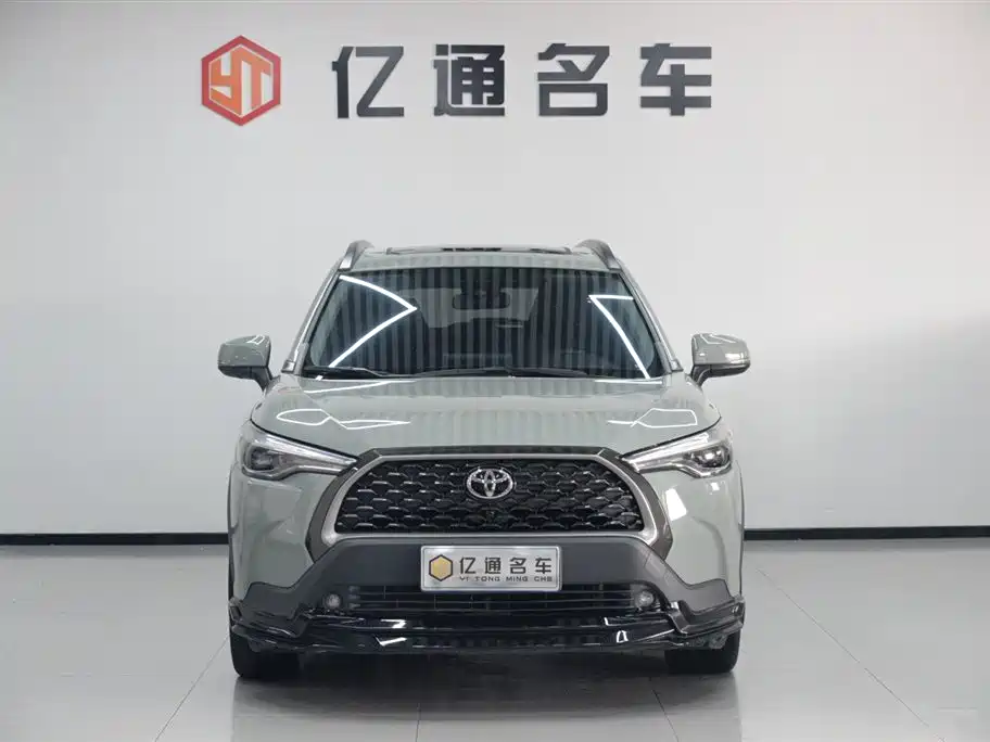 Toyota Corolla Cross 2022 2.0L Flagship Edition фото 2
