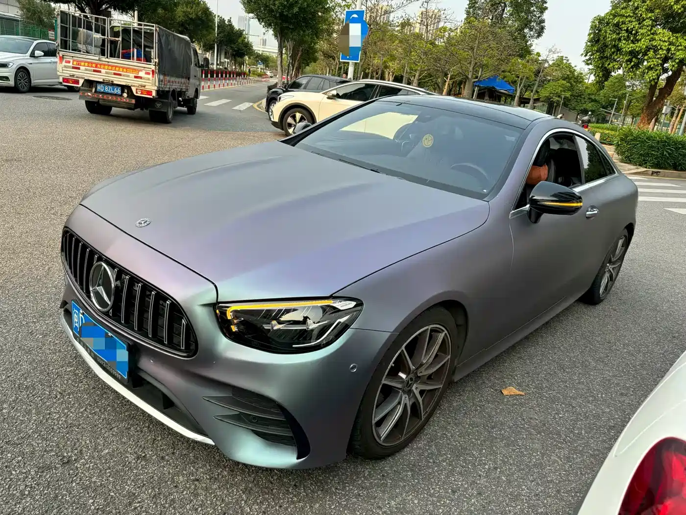 MERCEDES-BENZ E CLASS