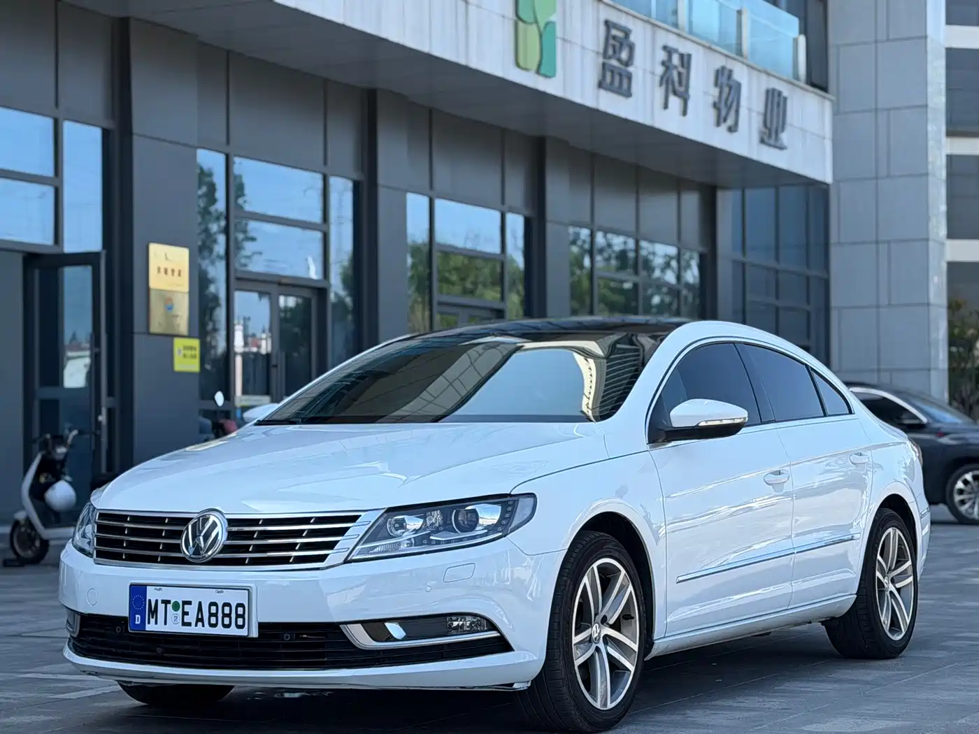 Volkswagen FAW-Volkswagen CC 2016 Model 1.8TSI Premium
