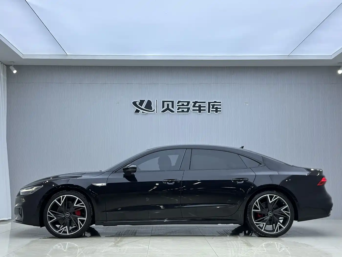 AUDI A7L