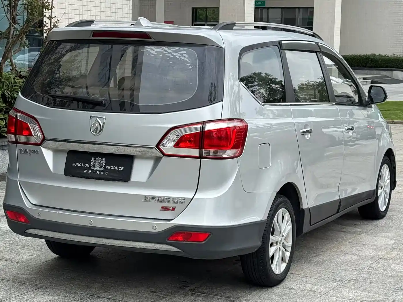 Baojun 730 2014 2014 1.5L Manual Comfort 7-seater