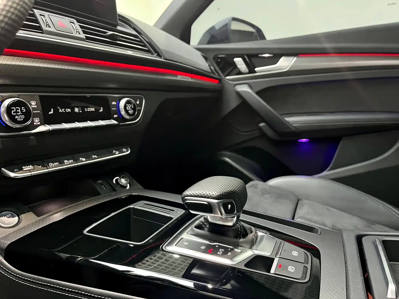 AUDI Q5L SPORTBACK