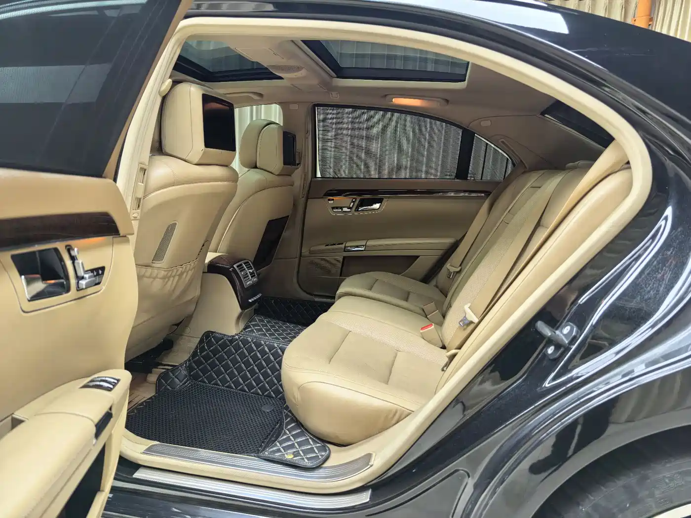 Mercedes-Benz S-Class 2012 S 400 L HYBRID Grand Edition фото 12