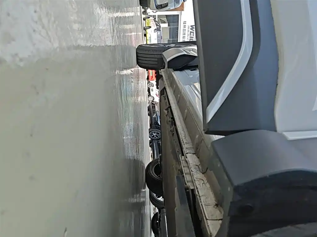 BYD Yuan UP 2024 401KM Surpass Edition фото 21