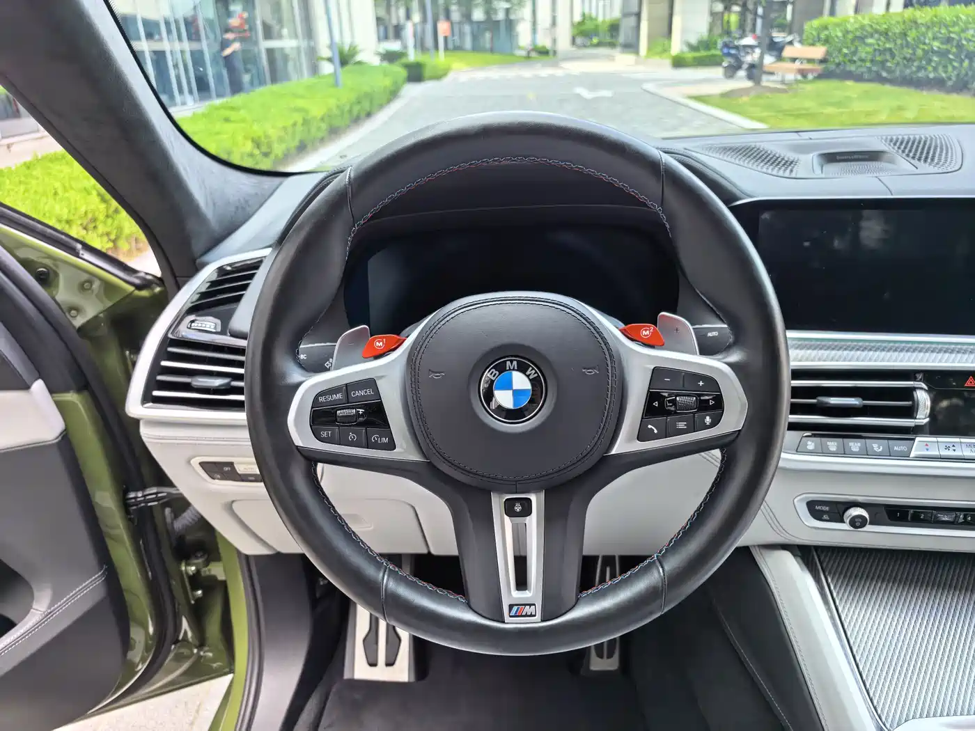 BMW X6 M 2022 X6 M фото 40