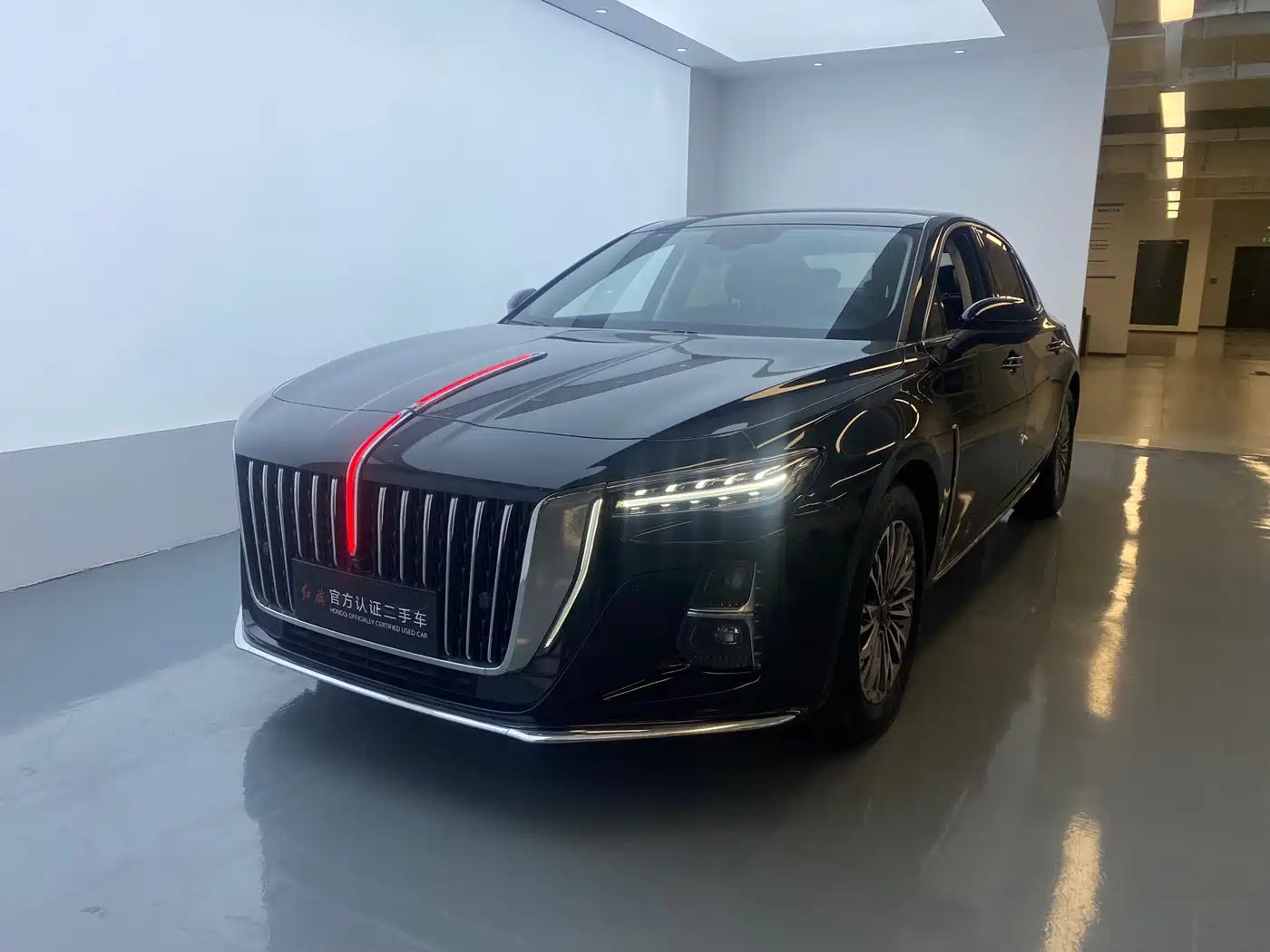 Hongqi H5 2025 1.5T DCT Flag Rhythm 500,000 Units Memorial Edition
