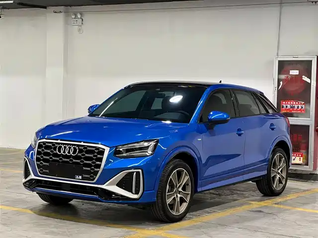 audi q2l