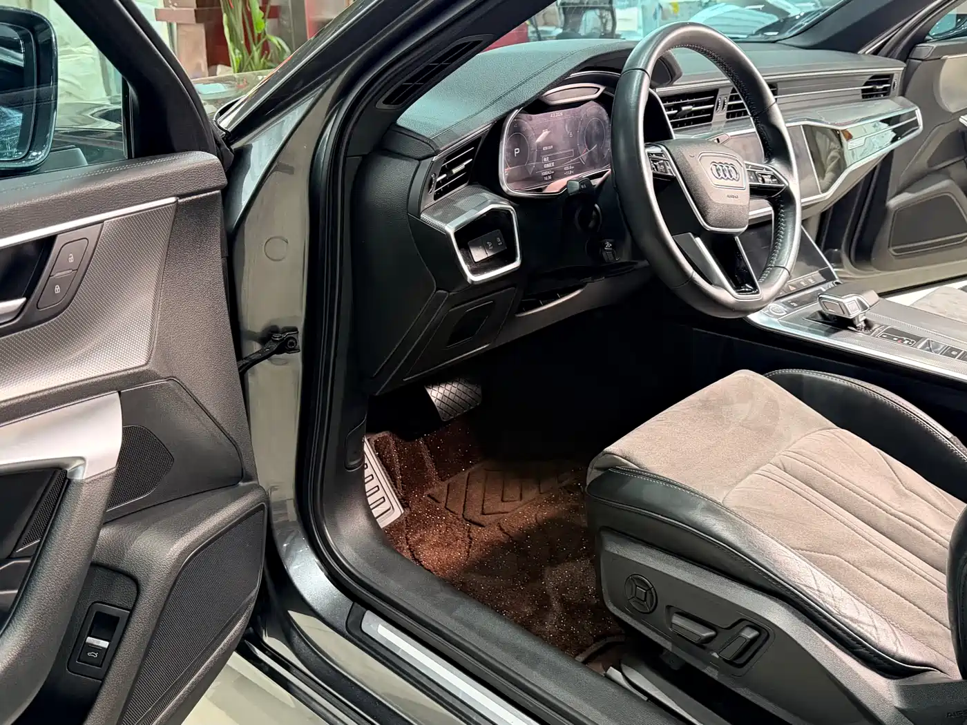 Audi A6L 2019 40 TFSI Luxury Dynamic фото 10