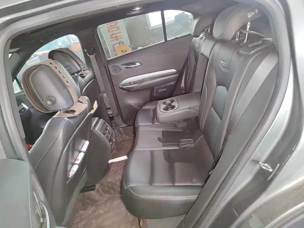 Cadillac XT4 2019 2018 28T FWD Leading Edition