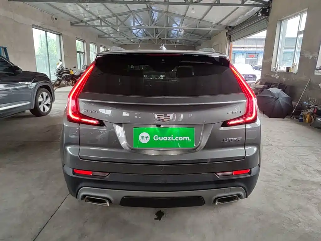 Cadillac XT4 2019 2018 28T FWD Leading Edition