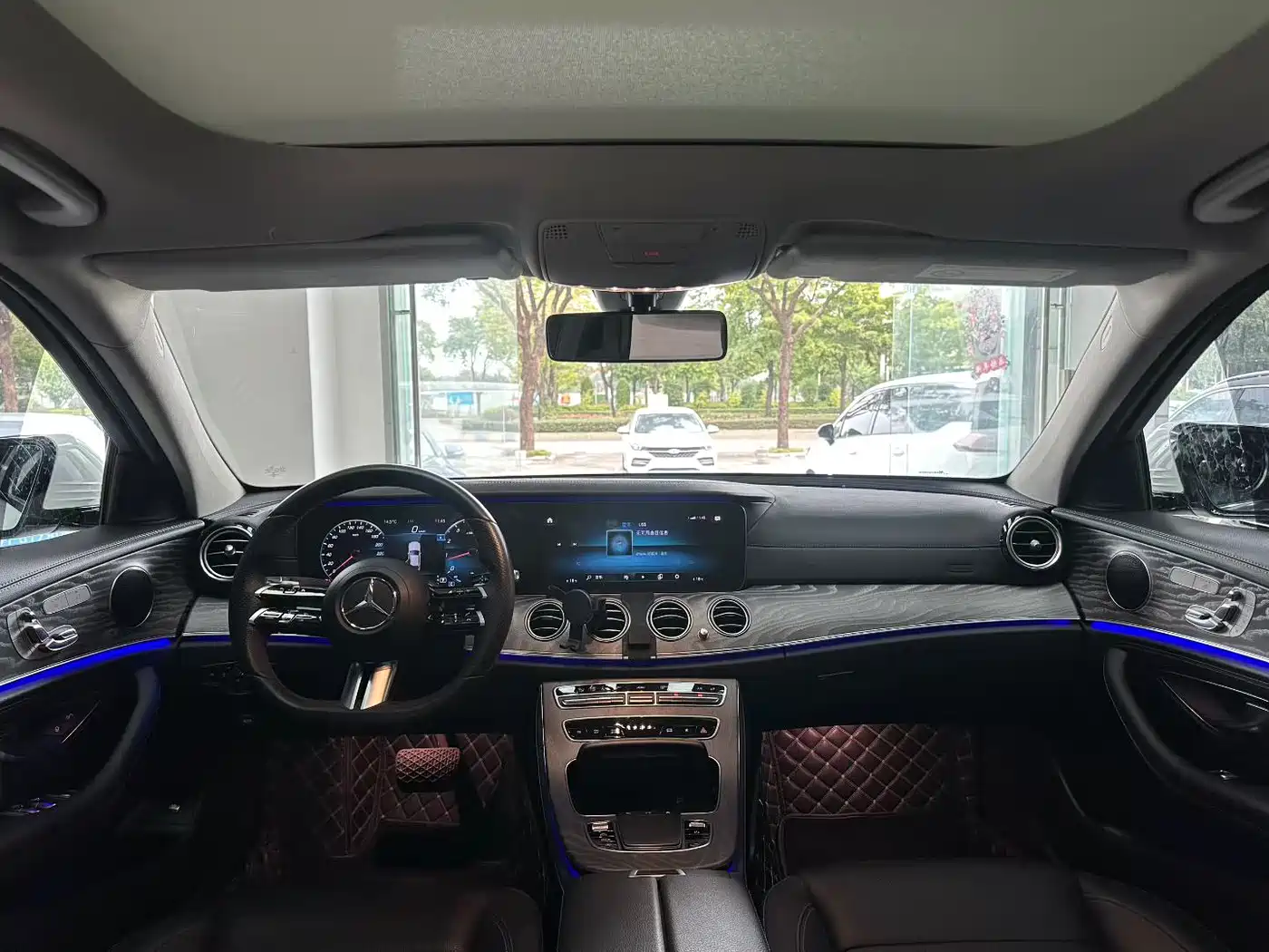 MERCEDES-BENZ E CLASS