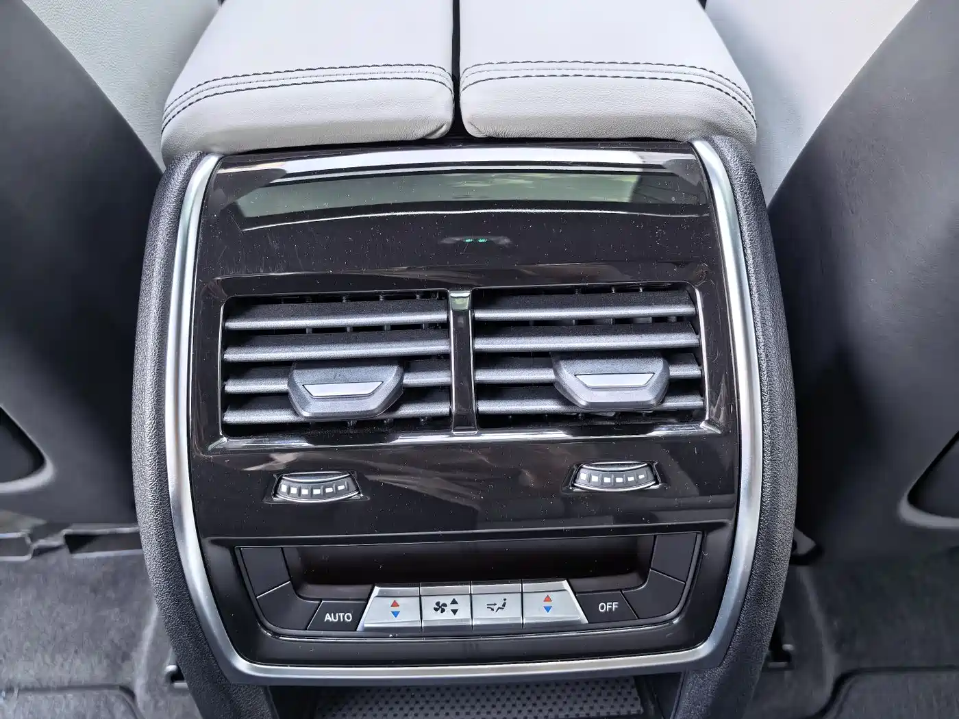 BMW X6 M 2022 X6 M фото 23