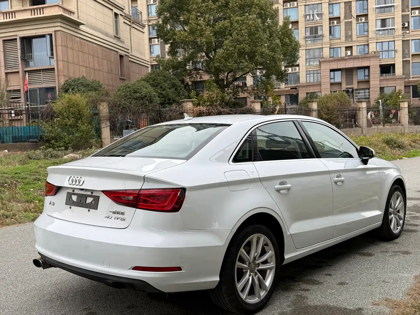 Audi A3 2015 Limousine 40 TFSI Automatic Comfort фото 6
