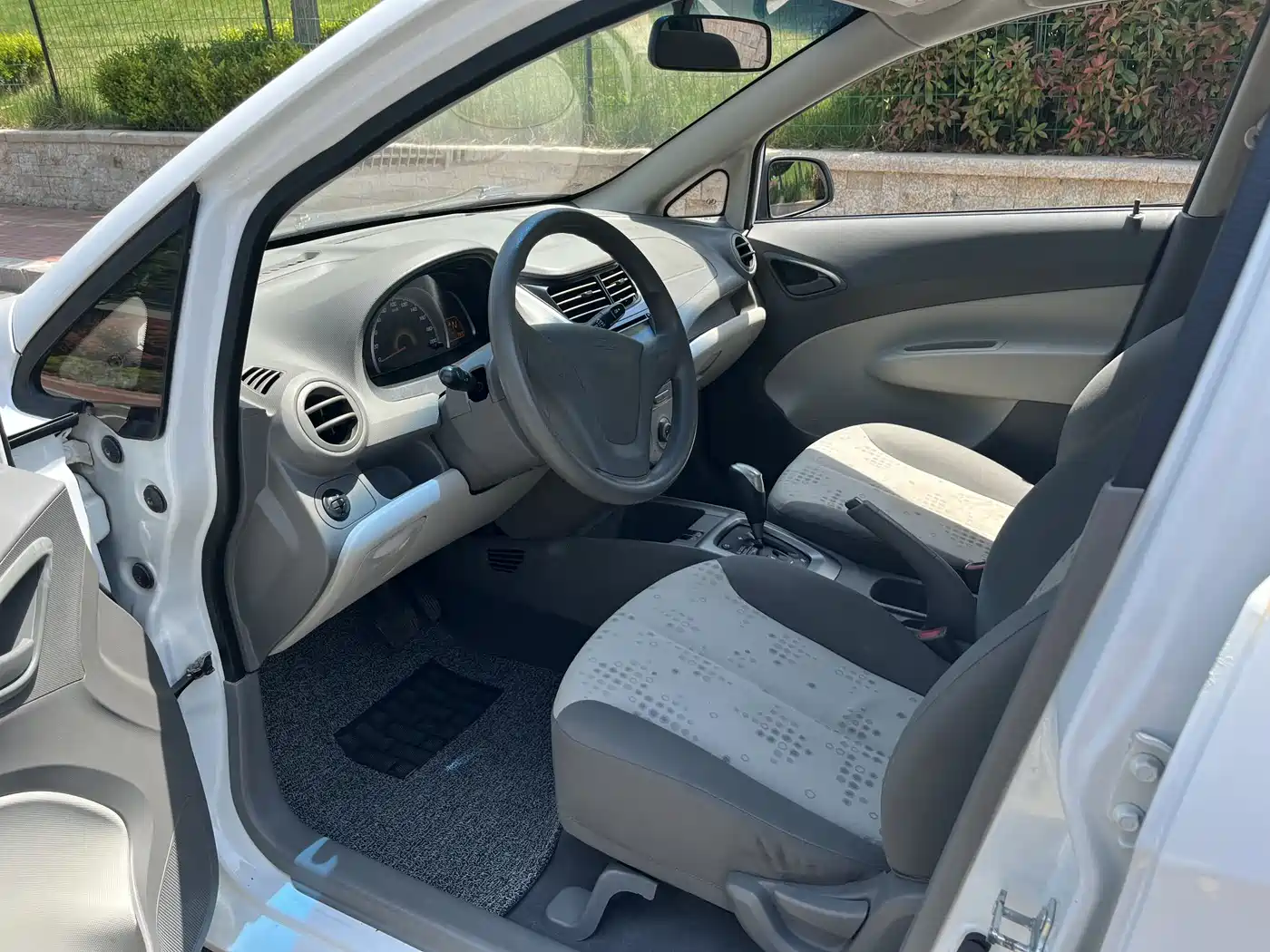 Chevrolet Sail 2013 Sedan 1.2L AMT Ideal Edition фото 9