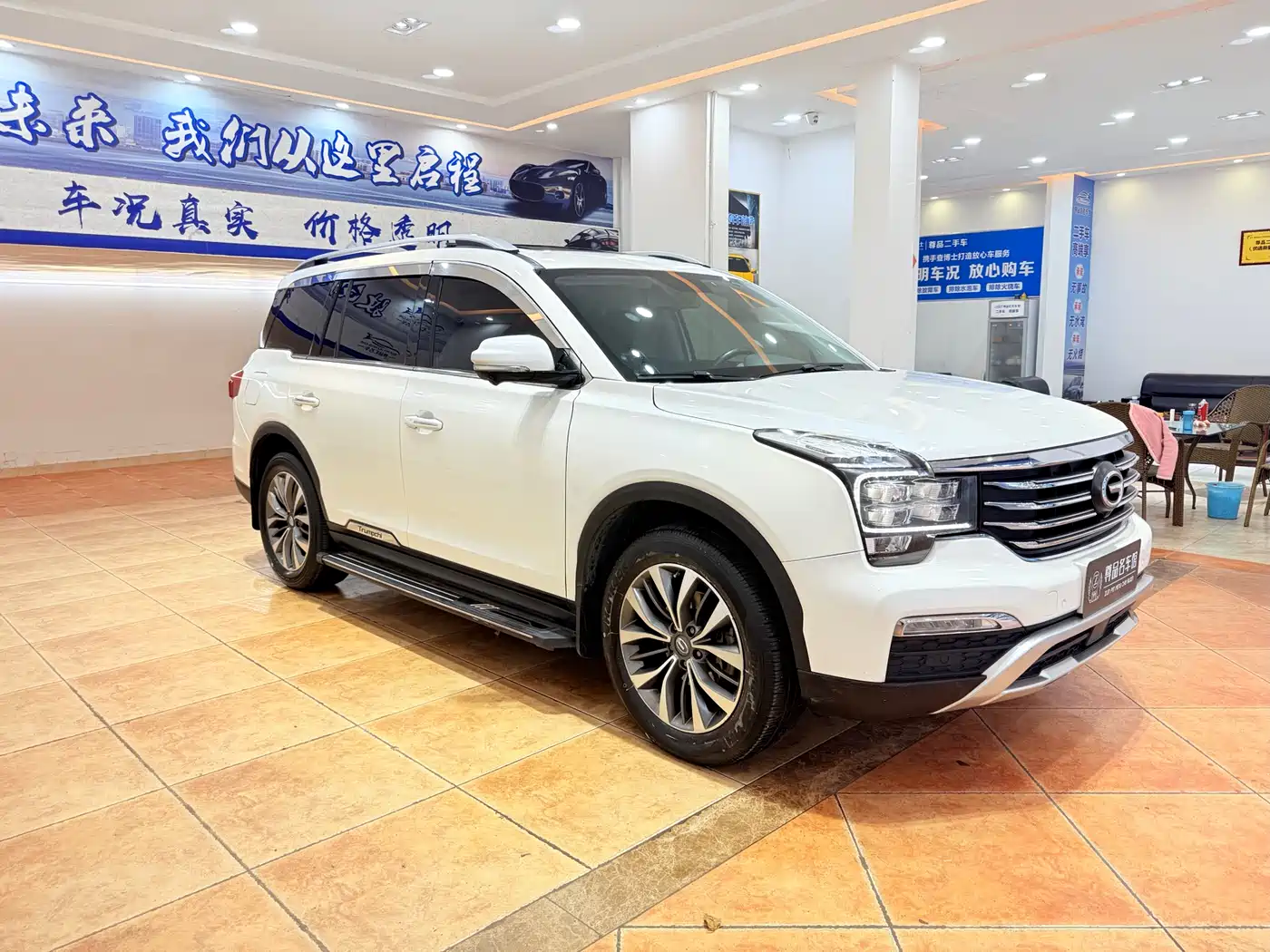 GAC Trumpchi Trumpchi GS8 2017 320T 2WD Luxury Smart Connect (7-seater) фото 3