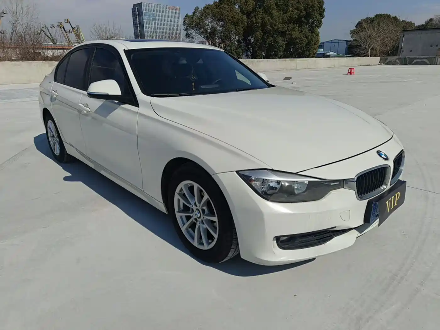 BMW 3 Series 2015 316i Sport Design Package фото 2