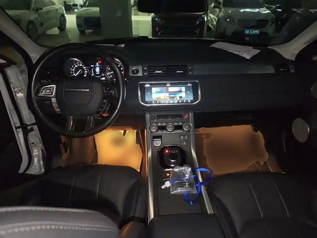 Land Rover Range Rover Evoque 2018 240PS SE Smart Edition фото 10