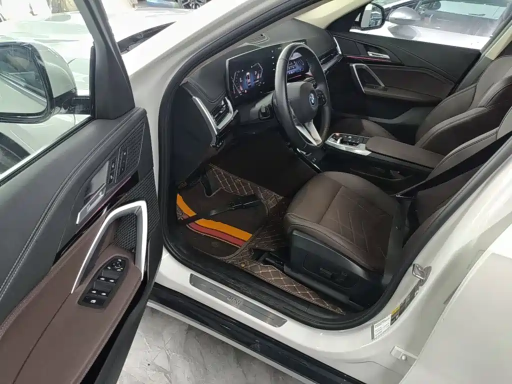 BMW iX1 2025 2023 eDrive25L X Design Package