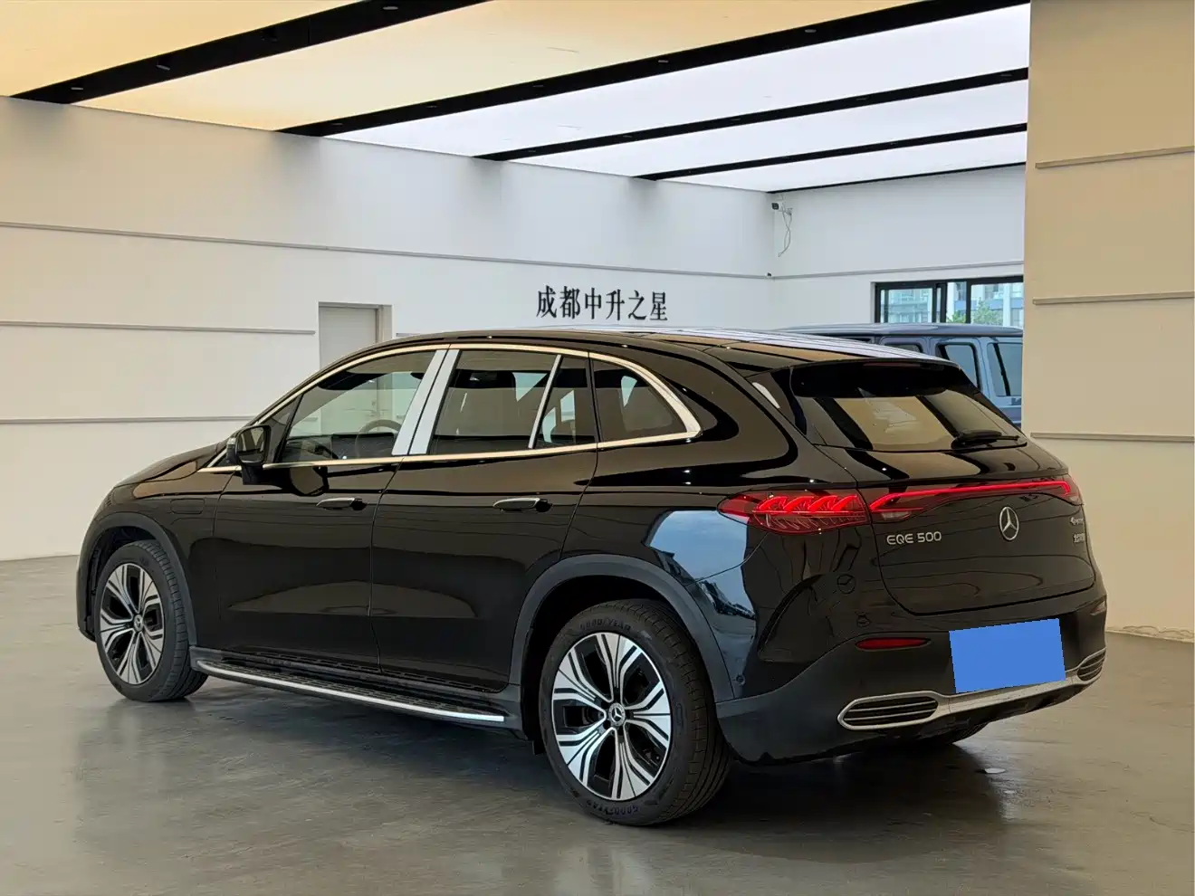 Mercedes-Benz EQE SUV 2025 2024 500 4MATIC Luxury Edition