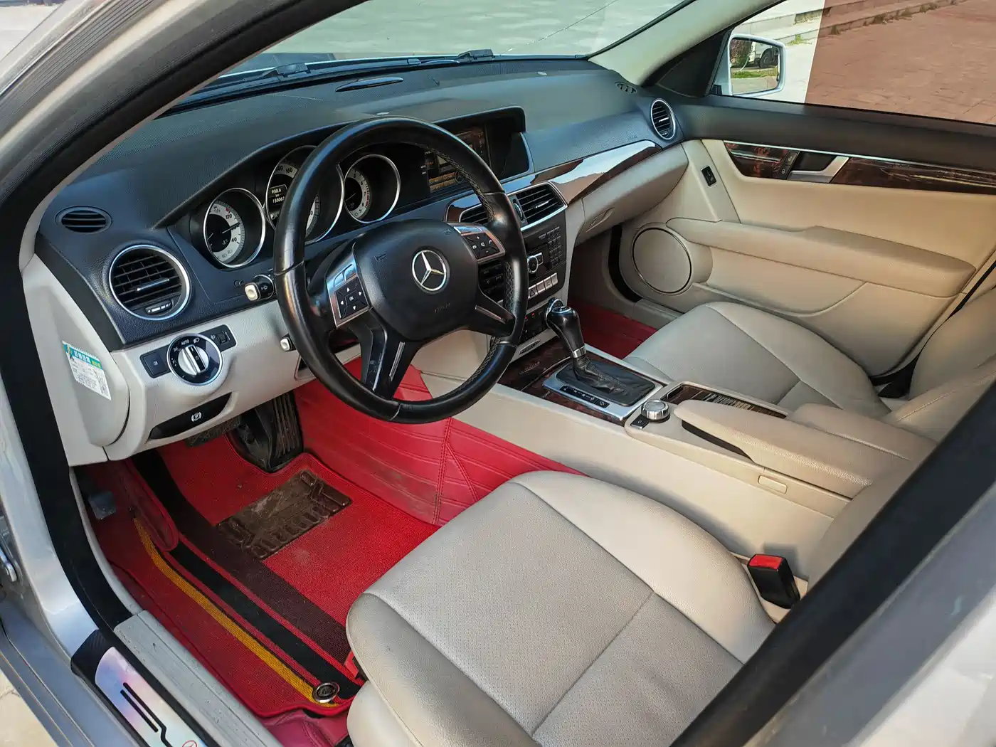Mercedes-Benz C-Class 2013 C 260 CGI Elegance фото 9