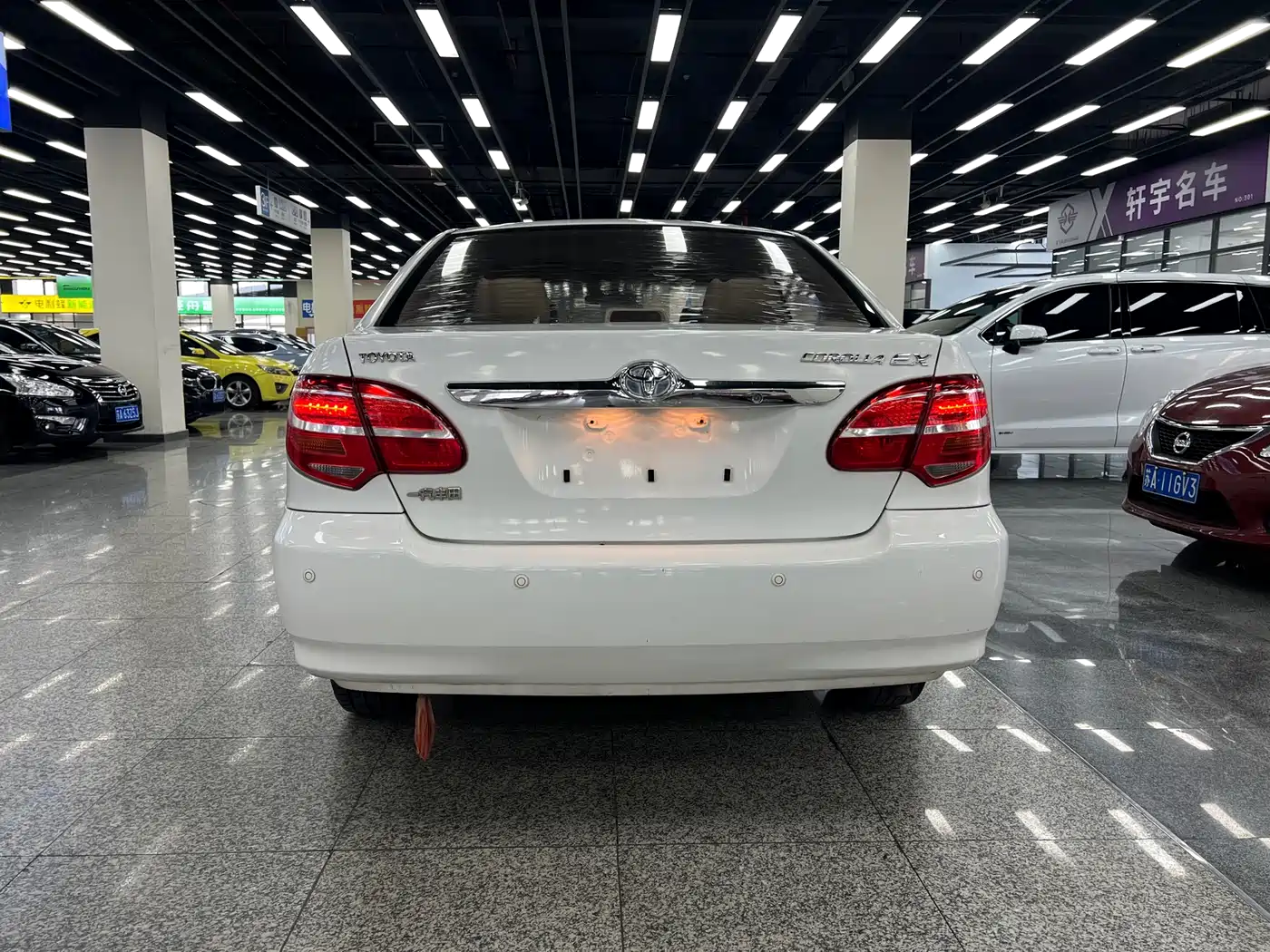 Toyota Corolla 2013 1.6L Automatic Luxury фото 17