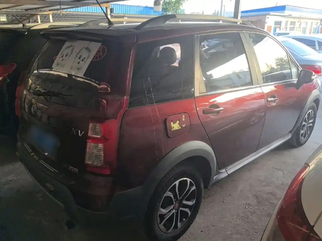Dongfeng Fengxing Joyear XV 2017 2016 1.6L CVT Luxury