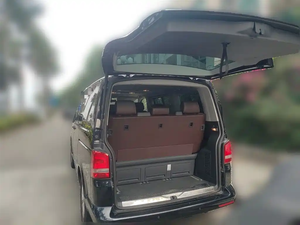 Volkswagen Multivan 2012 2.0TSI 2WD Luxury Edition фото 10